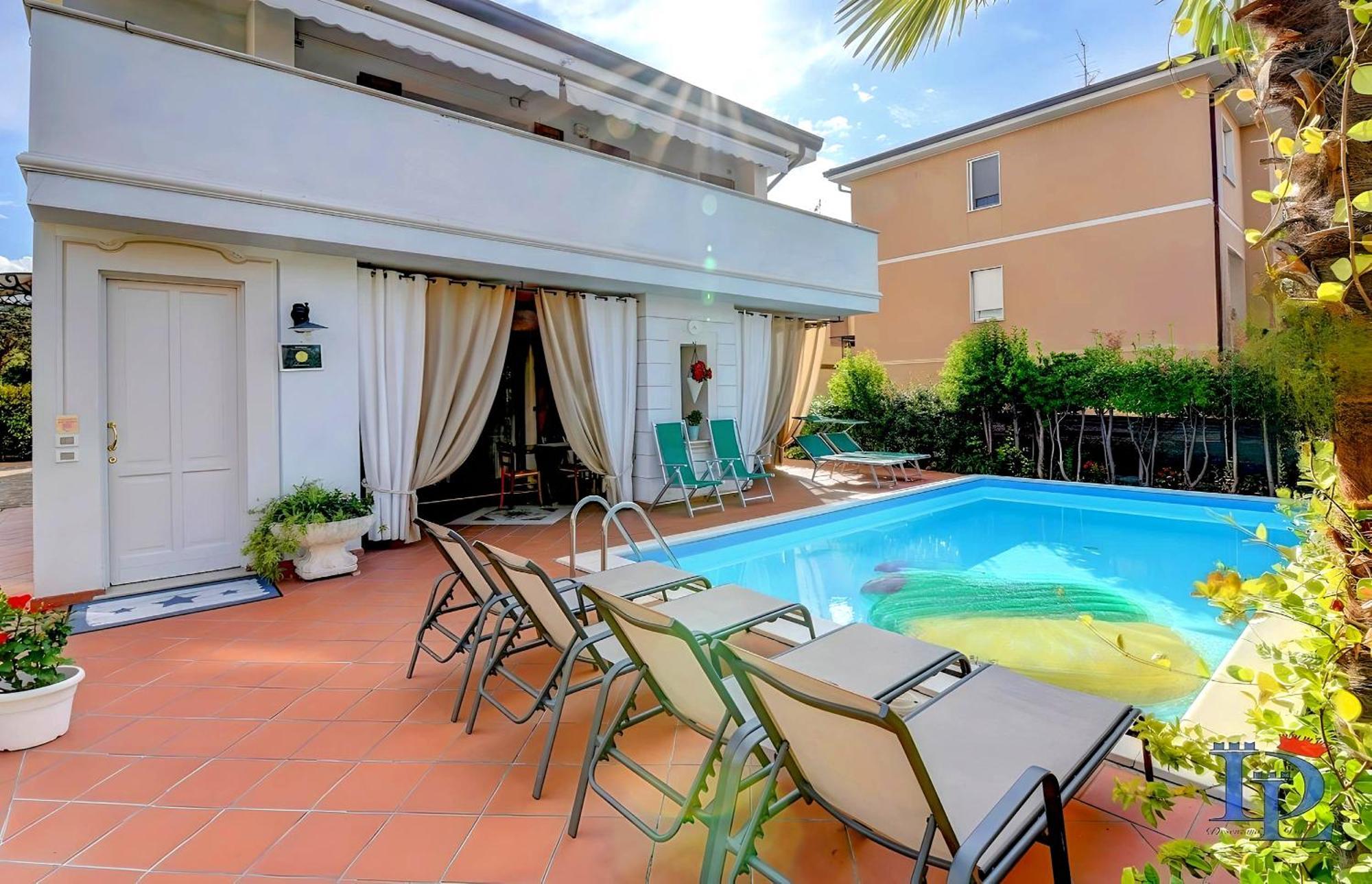 Desenzanoloft Official Partner Marriott Homes & Villas - Garden & Pool ديسينسانو ديل غاردا المظهر الخارجي الصورة